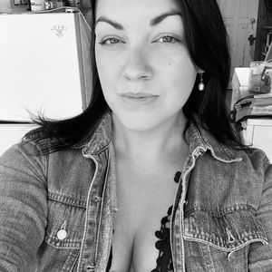 Meet your Posher, Georgia